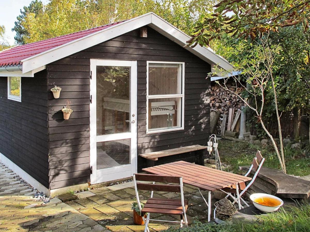 5 Person Holiday Home In Stege Εξωτερικό φωτογραφία